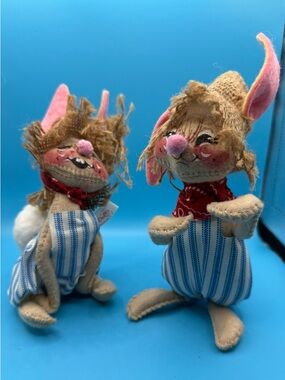 Annalee Mobilitee Vintage Country Bunnies